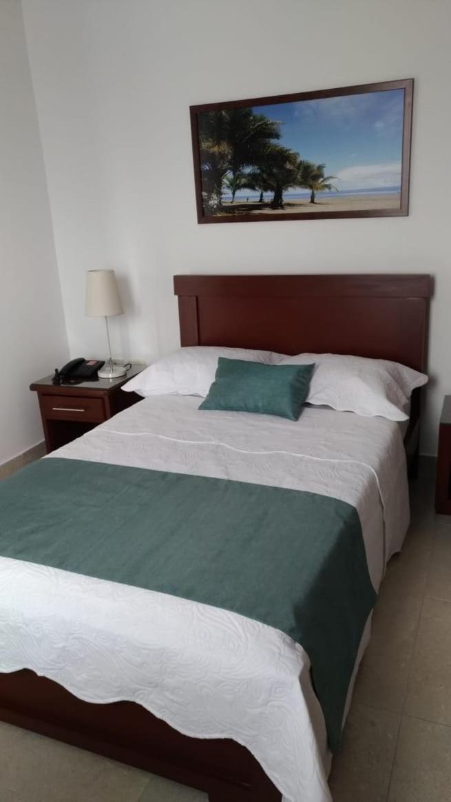 Colon Plaza Hotel Tumaco Exterior foto
